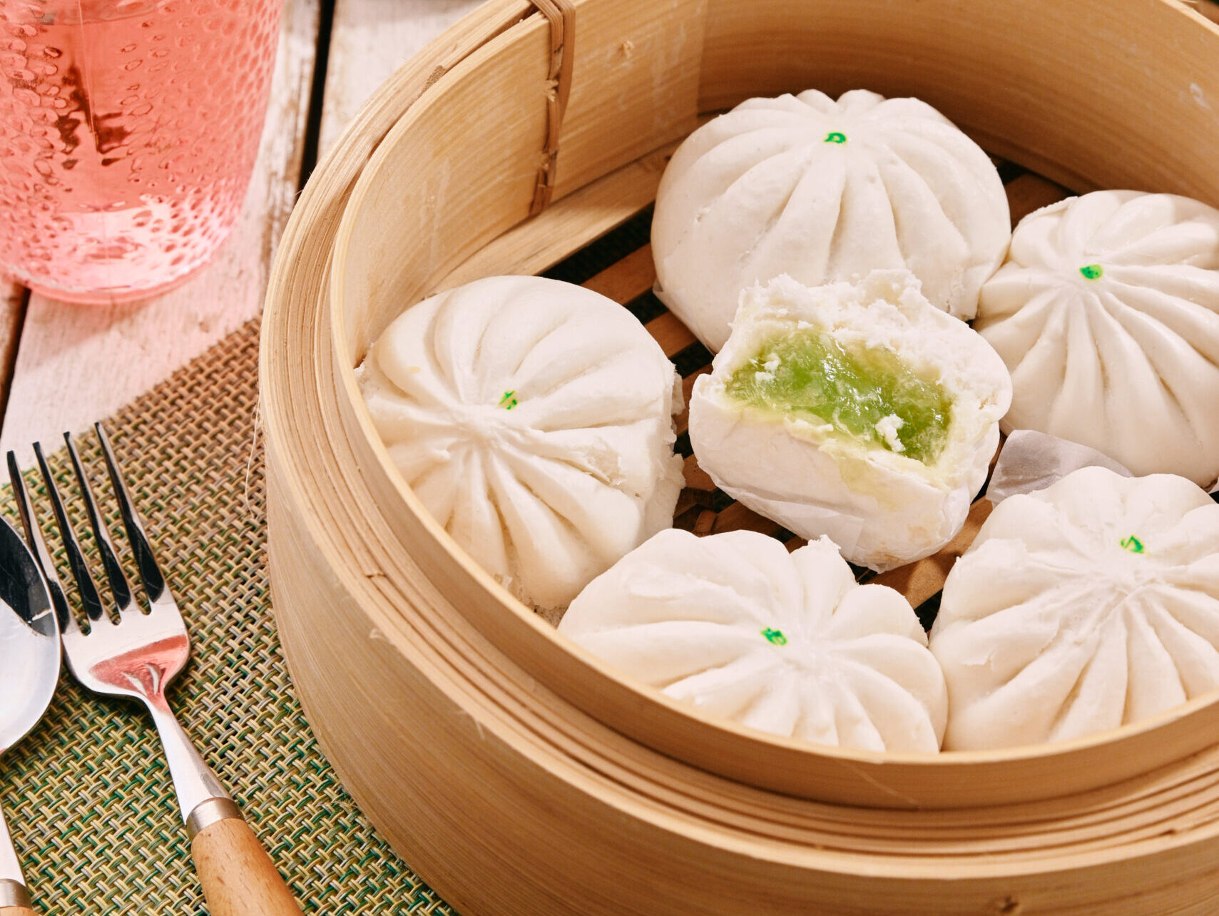 24 JAS DIMSUM 01 ARP197463